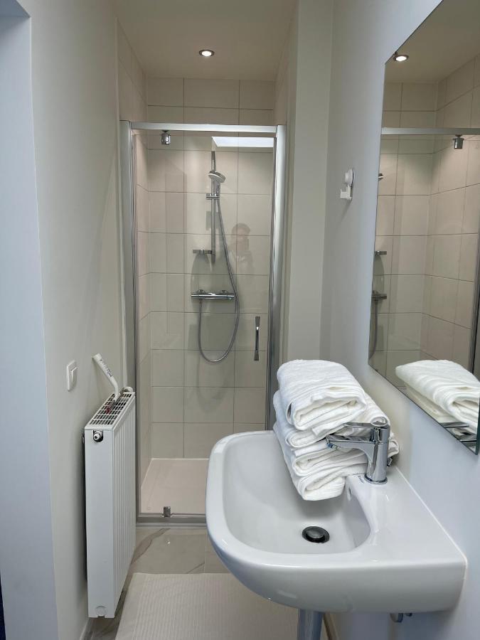 Mooie Kamer In Centrum Brugge Met Badkamer Exteriör bild